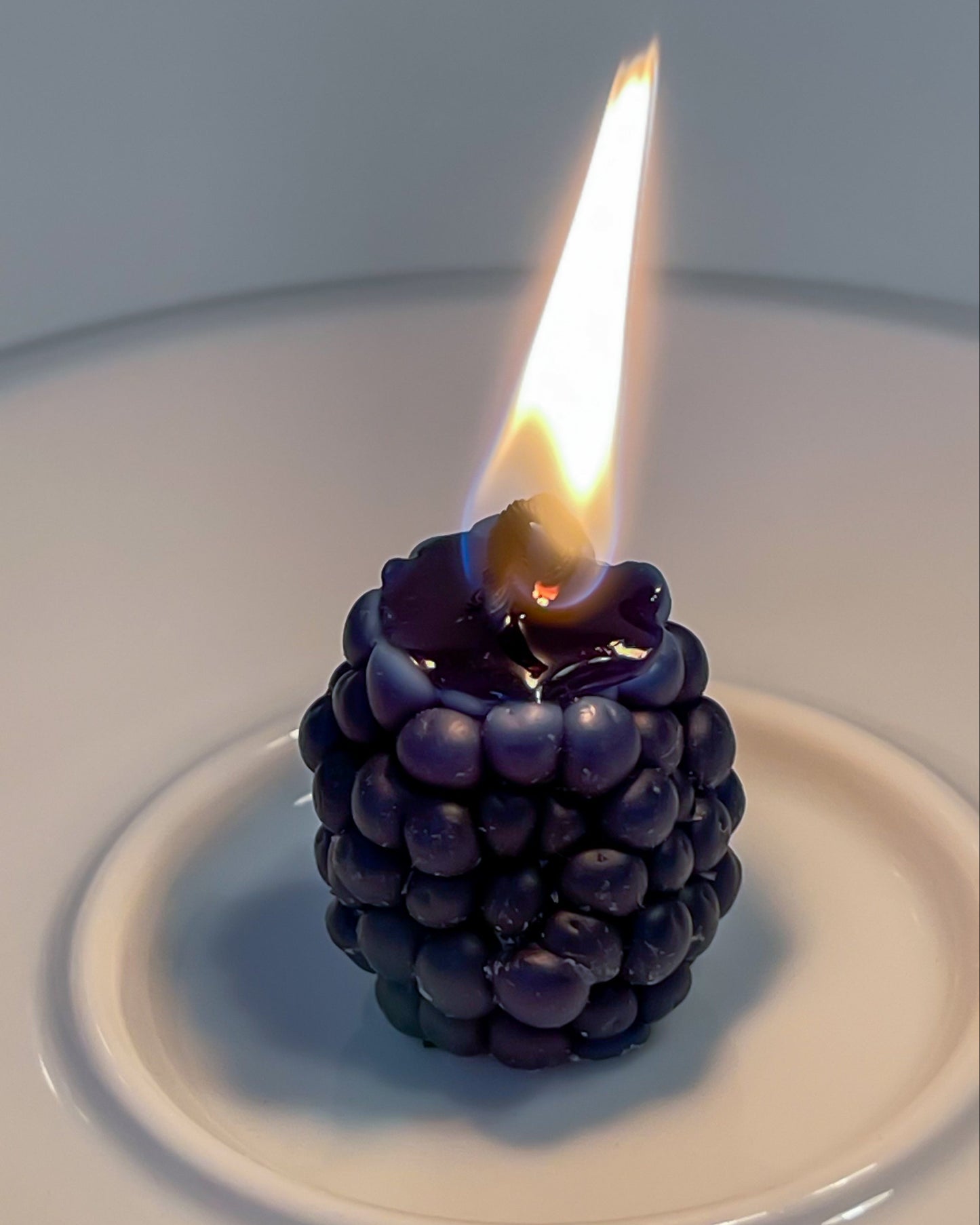 Handmade blackberry beeswax candle for fruit lovers